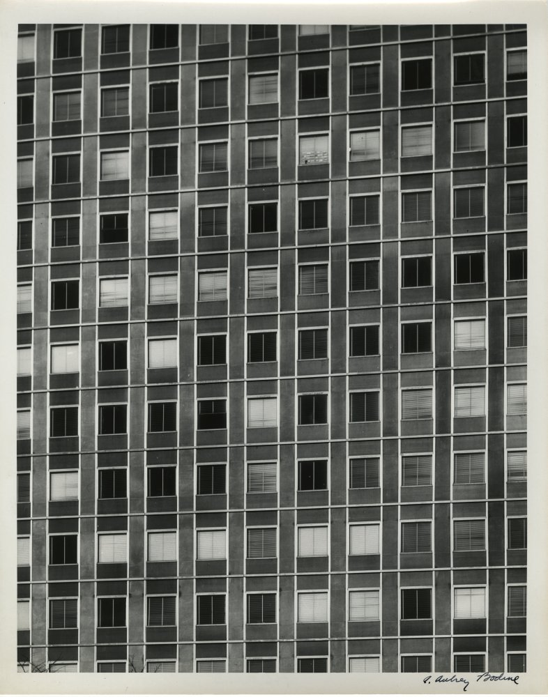 01-211 (click for large image)